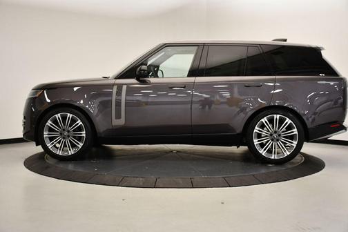 2022 Land Rover Range Rover P530 SE
