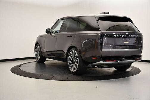 2022 Land Rover Range Rover P530 SE