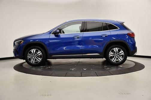 2025 Mercedes-Benz GLA 250