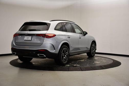 2025 Mercedes-Benz GLC 300 4MATIC