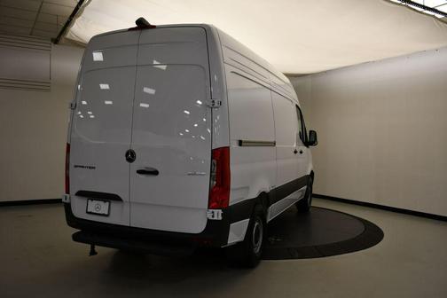 2025 Mercedes-Benz Sprinter 2500 Standard Roof