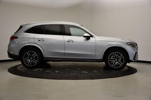 2025 Mercedes-Benz GLC 350e Base