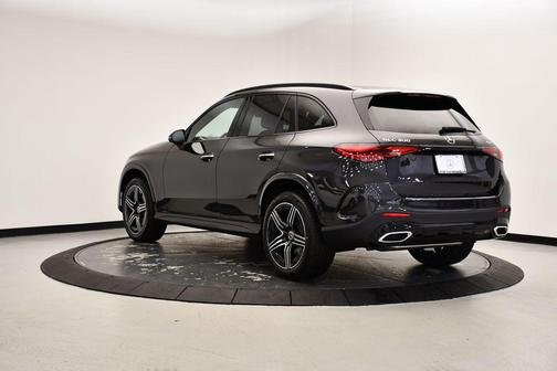 2025 Mercedes-Benz GLC 300 4MATIC