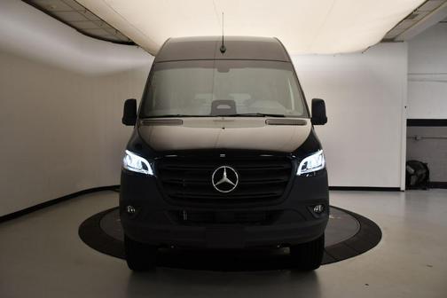 2025 Mercedes-Benz Sprinter 2500 4MATIC
