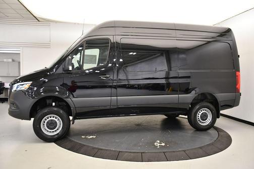 2025 Mercedes-Benz Sprinter 2500 4MATIC