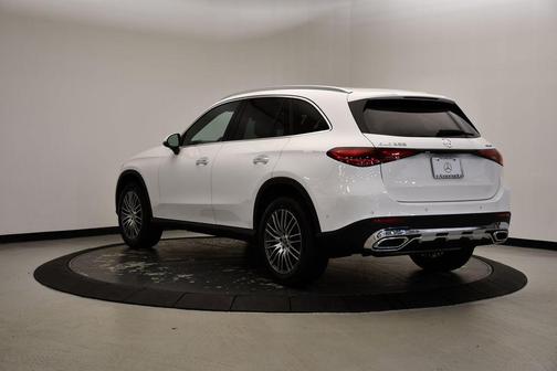 2025 Mercedes-Benz GLC 300 4MATIC