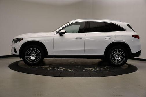 2025 Mercedes-Benz GLC 300 4MATIC