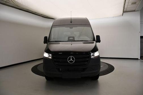 2025 Mercedes-Benz Sprinter 2500 Standard Roof