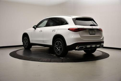 2026 Mercedes-Benz GLC 300 4MATIC