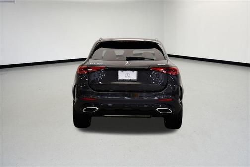 2026 Mercedes-Benz GLC 300 4MATIC