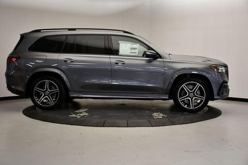 2026 Mercedes-Benz GLS 450 4MATIC