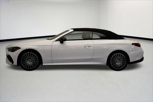 Polar White 2026 Mercedes-Benz CLE 300 4MATIC