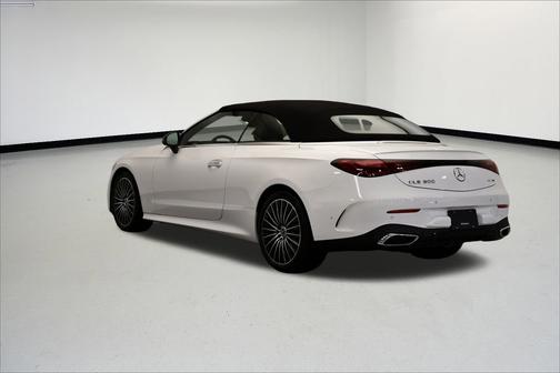 Polar White 2026 Mercedes-Benz CLE 300 4MATIC