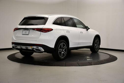 2026 Mercedes-Benz GLC 300 4MATIC