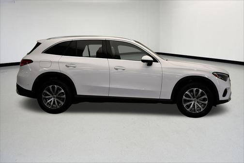 2026 Mercedes-Benz GLC 300 4MATIC