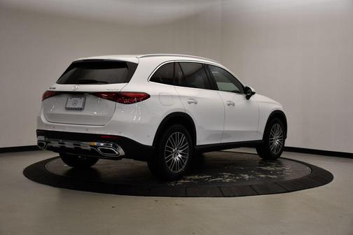 2025 Mercedes-Benz GLC 300 4MATIC