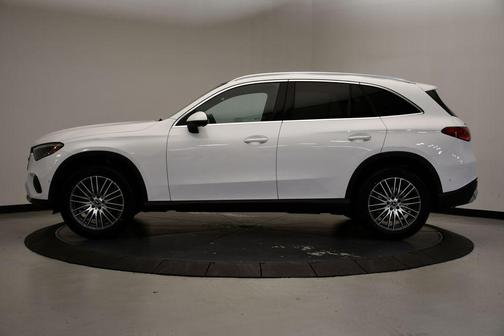 2026 Mercedes-Benz GLC 300 4MATIC