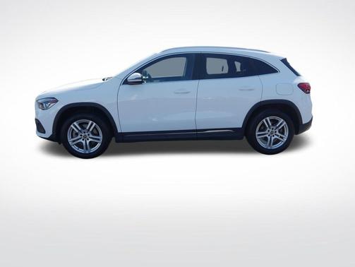Polar White 2023 Mercedes-Benz GLA 250