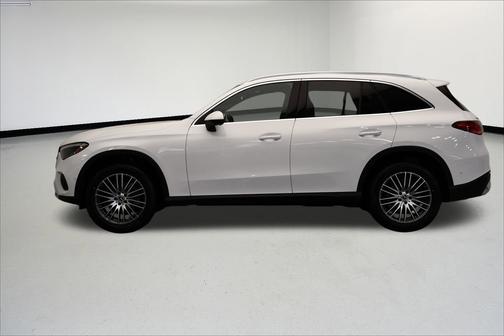 2025 Mercedes-Benz GLC 300 4MATIC