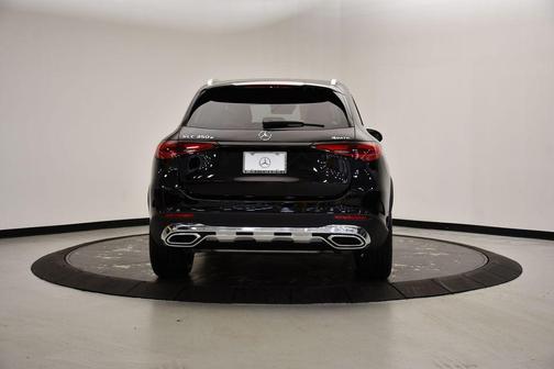 2025 Mercedes-Benz GLC 350e Base