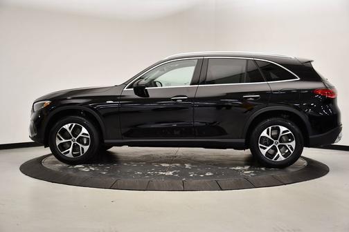 2025 Mercedes-Benz GLC 350e Base
