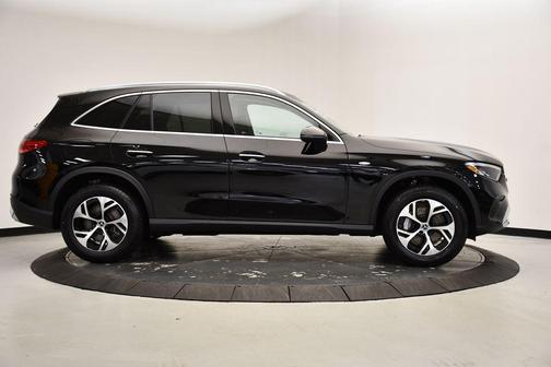 2025 Mercedes-Benz GLC 350e Base