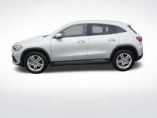 Iridium Silver Metallic 2023 Mercedes-Benz GLA 250