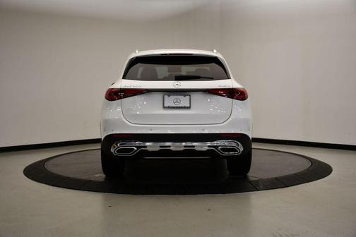 2026 Mercedes-Benz GLC 300 4MATIC