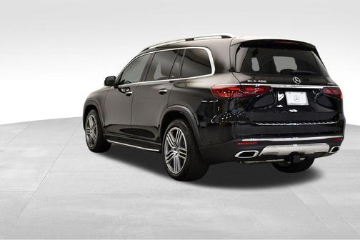 2026 Mercedes-Benz GLS 450 4MATIC