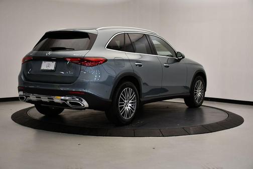 2026 Mercedes-Benz GLC 300 4MATIC