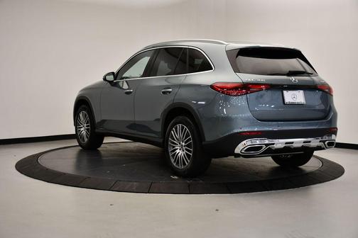 2026 Mercedes-Benz GLC 300 4MATIC