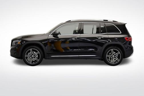 Night Black 2026 Mercedes-Benz GLB 250