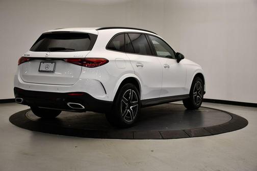 2026 Mercedes-Benz GLC 300 4MATIC