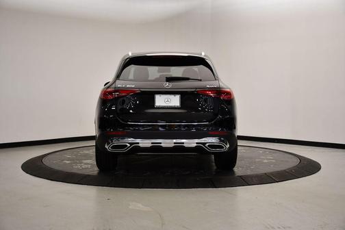 2025 Mercedes-Benz GLC 300 4MATIC