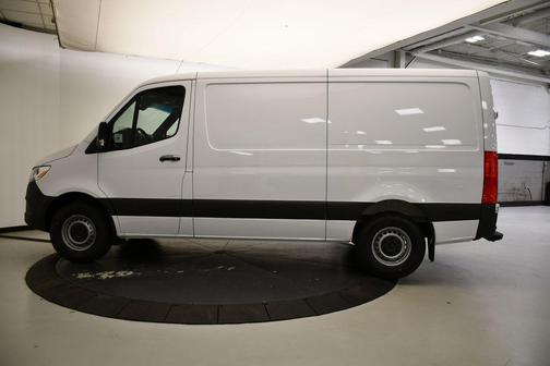 2026 Mercedes-Benz Sprinter 2500 Standard Roof