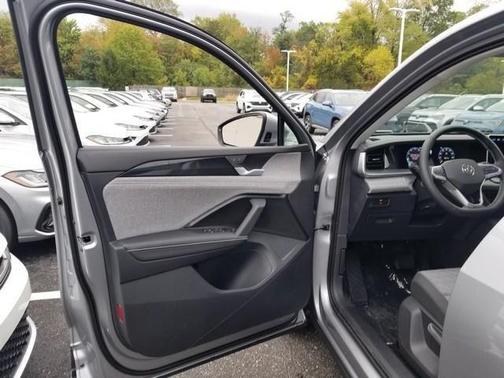 2025 Volkswagen Tiguan 2.0T S