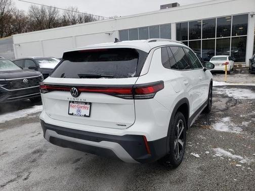 2026 Volkswagen Tiguan 2.0T SE