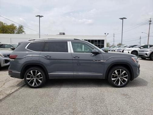 2025 Volkswagen Atlas 2.0T SEL Premium R-Line