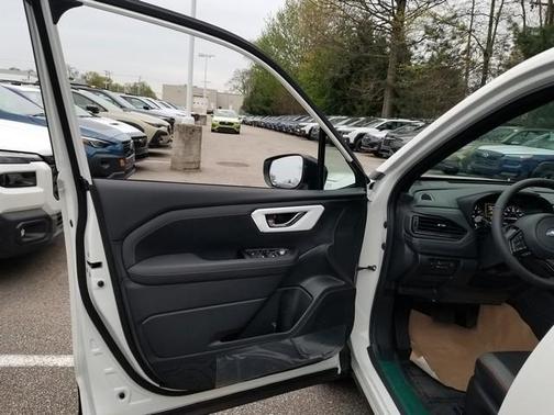 Crystal White Pearl 2026 Subaru Forester Sport