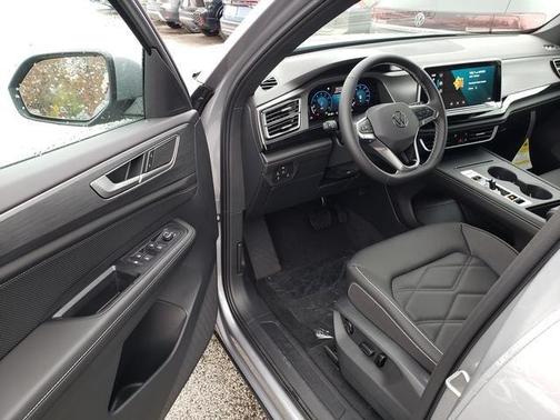 2026 Volkswagen Atlas Cross Sport 2.0T SE