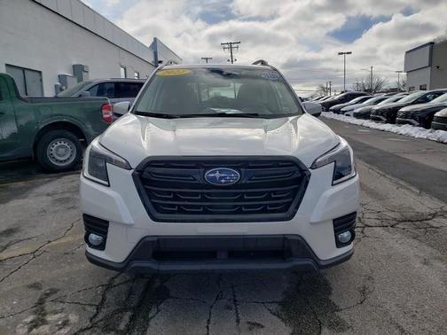2022 Subaru Forester Premium