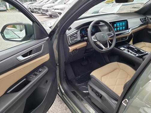 2026 Volkswagen Atlas Cross Sport 2.0T SE w/Technology