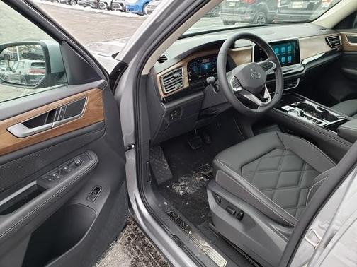 2025 Volkswagen Atlas 2.0T SE