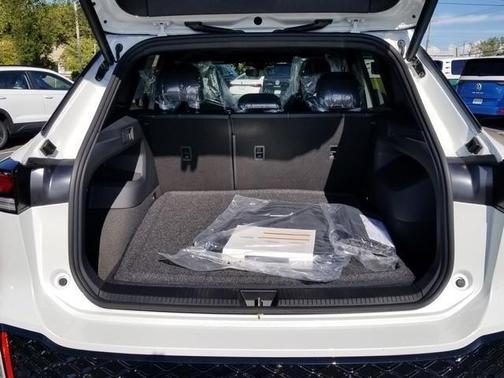 2025 Volkswagen Tiguan 2.0T SE R-Line Black