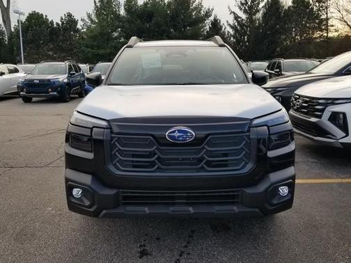 Crystal Black Silica 2026 Subaru Outback Touring