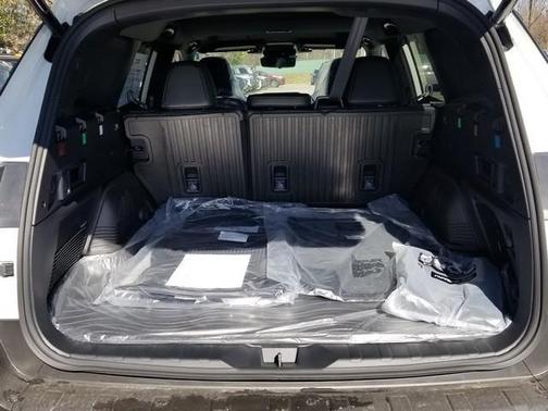 Crystal White Pearl 2026 Subaru Outback Touring XT