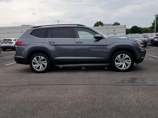 2022 Volkswagen Atlas 3.6L SE w/Technology