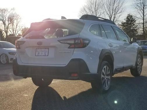 2023 Subaru Outback Base (CVT)