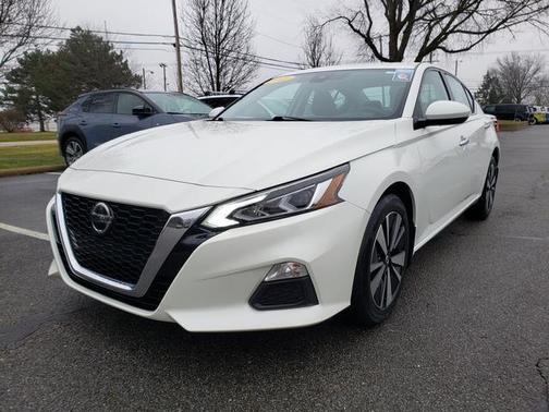 2021 Nissan Altima 2.5 SV