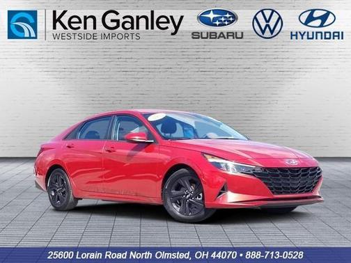 2022 Hyundai ELANTRA SEL